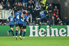 Το απίστευτο πέναλτι που έδωσε την πρόκριση στην Αταλάντα και ο σοκαριστικός τραυματισμός (vid)