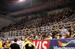 Απρεπής χειρονομία αστυνομικού στους φίλους της ΑΕΚ, προχώρησε σε μήνυση η ΚΑΕ