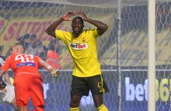 Αγωνία στον Άρη για τον Καμαρά - Αποχώρησε τραυματίας στο ματς της εθνικής του ομάδας