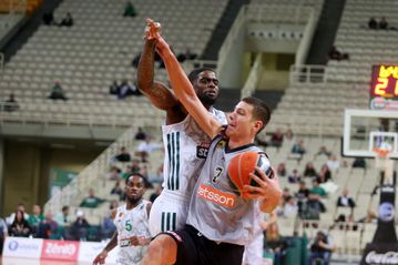 Αυλαία με την προσοχή στα ντέρμπι σε Πάτρα και Λιόσια