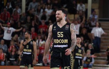 Χρειάστηκε την παράταση και το δίδυμο των Τζέιμς και Οκόμπο για να πανηγυρίσει τη νίκη στην παράταση η ομάδα του Σπανούλη κόντρα στη Ζαλγκίρις πριν τον Ολυμπιακό