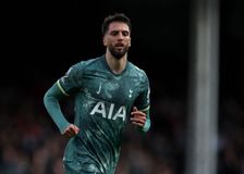 Ο Ντιέγκο Σιμεόνε έστρεψε το βλέμμα του σε μέσο από την Premier League