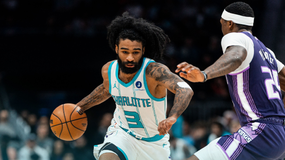 Επίδειξη ισχύος από τους Χόρνετς διέλυσαν τους Κινγκς