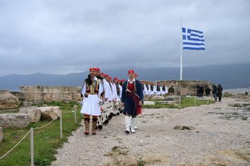 Οι ευχές των ομάδων της Stoiximan Super League για την 25η Μαρτίου (pics)