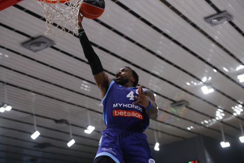 Πλήγμα για τη Μύκονο: Εκτός για το υπόλοιπο της σεζόν ο Ρέι