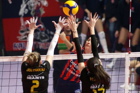 Άνετη επικράτηση και προβάδισμα πρόκρισης για τις «κυανέρυθρες»