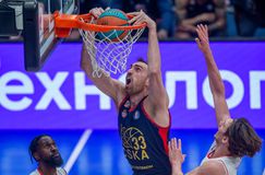 Στην Αθήνα ο Μιλουτίνοφ