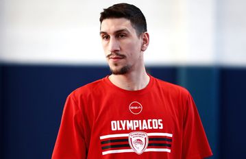 Λαρεντζάκης για τις κρίσιμες βολές: «Δεν σκέφτηκα κάτι, απλά πήγα και τις έβαλα» (vid)