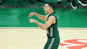 Αποθεώθηκε ο Σλούκας στο flash interview: «Πρέπει να είμαστε πεινασμένοι»