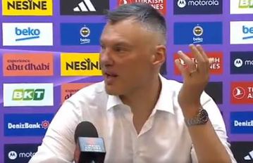 Απολαυστικό τρολάρισμα Γιασικεβίτσιους σε Μπιμπέροβιτς: «Μην τον περιμένετε, ήδη τον περιμένουμε εμείς σε κάθε άμυνα!» (vid)