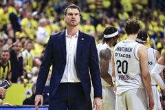 Πρόστιμο στον Σπλίτερ για την... εισβολή του στο παρκέ