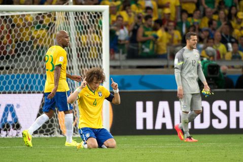 Οι Βραζιλιάνοι μπλέκουν την ΑΕΚ με Νταβίντ Λουίζ, αλλά ο Αλμέιδα κοιτάζει... αλλού για την άμυνα