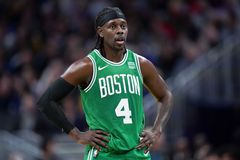 Ο Τζρου Χόλιντεϊ είναι άρρωστος: Αμφίβολος ο γκαρντ των Σέλτικς για το Game 3 με τους Πείσερς