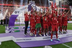 Η στιγμή που η Λίβερπουλ σήκωσε το 20ό στον ουρανό (vid)