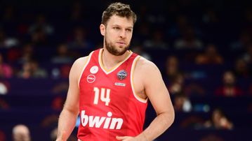 Βεζένκοφ: «Να τελειώσει η σεζόν με το πρωτάθλημα» (vid)