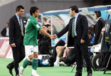 Πρώην προπονητής του Παναθηναϊκού σε... γκάλοπ φιλάθλων για το αν θα παραμείνει στην εθνική Νιγηρίας