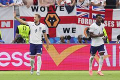 Πού θα δείτε Ελλάδα - Μαυροβούνιο και τις «μάχες» του Euro