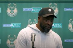 Προειδοποίηση δημοσιογράφου στον προπονητή των Μπακς: «Αν ο Γιάννης θέλει να σε διώξει, η ομάδα θα το κάνει άμεσα»