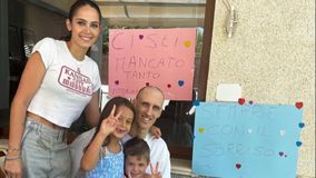 Ο Ακίλε Πολονάρα επέστρεψε σπίτι του - Το συγκινητικό βίντεο της συζύγου του (vid)