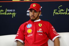 Ο Χάμιλτον αρνείται να ακολουθήσει την τύχη των Αλόνσο και Φέτελ στη Ferrari