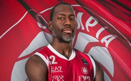 Eπίσημο: Στην Αρμάνι ο Μπράιαντ Ντάνστον