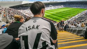 Παλαιστής του WWE εξόργισε τους οπαδούς της Νιουκάστλ με... φανέλα της Λίβερπουλ