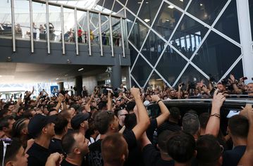 Αποθέωση για τον Ζαφείρη και στο Makedonia Palace