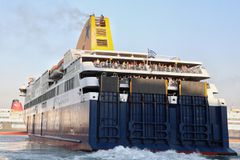 Δωρεάν μετακίνηση των ερασιτεχνικών σωματείων με πλοία από και προς τα νησιά