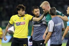 Τεράστιο πλήγμα με Μάγκνουσον - Ρήξη χιαστού ο Ισλανδός, τουλάχιστον έξι μήνες εκτός