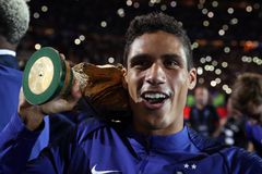 Ο Βαράν αποσύρεται με ένα από τα μεγαλύτερα ρεκόρ στην ιστορία του γαλλικού ποδοσφαίρου