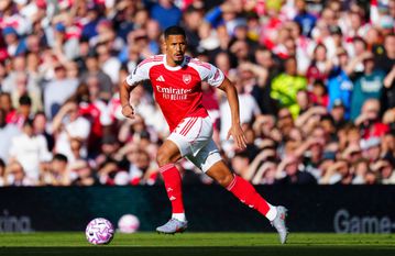 Η Άρσεναλ «δένει» τον Σαλιμπά με νέο πενταετές συμβόλαιο