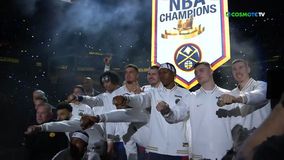 Οι πρωταθλητές Νάγκετς πήραν τα δαχτυλίδια τους και αποθεώθηκαν