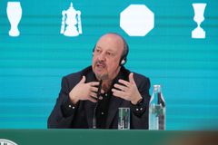 Μπενίτεθ: «Είναι σχεδόν αδύνατο να εγγυηθώ την επιτυχία» - Τι είπε για το μπάτζετ, τις μεταγραφές και τον πρωταθλητισμό