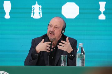 Μπενίτεθ: «Είναι σχεδόν αδύνατο να εγγυηθώ την επιτυχία» - Τι είπε για το μπάτζετ, τις μεταγραφές και τον πρωταθλητισμό