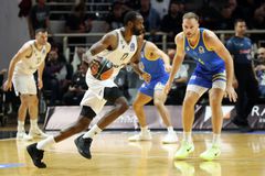 Άνετη επικράτηση του ΠΑΟΚ επί του Περιστερίου με «διπλό» Μουρ