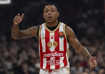 Ασταμάτητος ο Ερυθρός Αστέρας, «κατάπιε» και την Μέγκα για την έκτη σερί νίκη