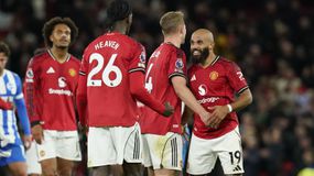 Αγχωτική νίκη για τη Μάντσεστερ Γιουνάιτεντ με 4-2 επί της Μπράιτον, σκόραρε ο Κωστούλας