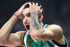 Σε ένα ρόστερ… εκατομμυρίων ξεχωρίζει ο Καλαϊτζάκης!