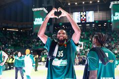 Μαυράκης: «Παράγοντας "Χ" για τον Παναθηναϊκό ο κόσμος του» (vid)