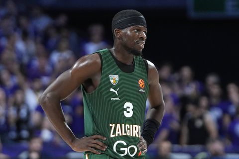 Απίθανος Φρανσίσκο και ανατροπή της Ζάλγκιρις επί της Μπασκόνια