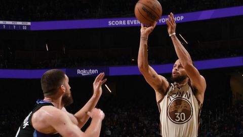 Με ηγέτη τον εκπληκτικό Κάρι, οι Ουόριορς νίκησαν τους Τζαζ