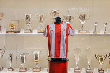 Σε νέα ημερομηνία η διάθεση της επετειακής φανέλας του Ερασιτέχνη Ολυμπιακού