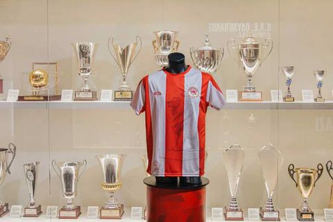 Σε νέα ημερομηνία η διάθεση της επετειακής φανέλας του Ερασιτέχνη Ολυμπιακού