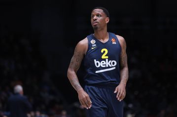 Σενάρια από τη Σερβία για ΠΑΟΚ και Τζέιμς Νάναλι