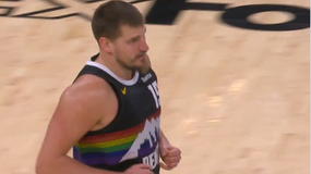 Επίδειξη δύναμης από τους Νάγκετς με «όργια» Γιόκιτς