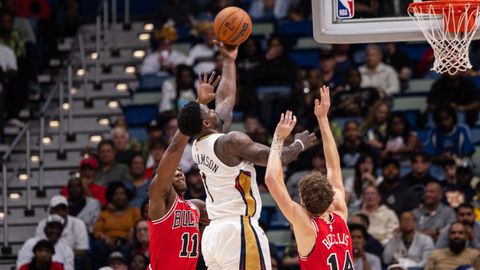 Οι Πέλικανς επικράτησαν άνετα των Μπουλς