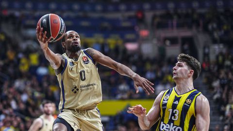 Ο Πάντερ έστειλε μήνυμα παραμονής στη Μπαρτσελόνα