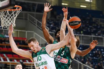 Παναθηναϊκός: Το χειρότερο δεκάλεπτο της σεζόν έφερε γιούχα στο ΟΑΚΑ