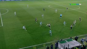 Η υπέροχη ντρίπλα του Κωνσταντέλια στον Πέρεθ (vid)