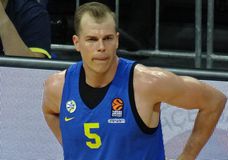 Στην Παρί ο Μάικλ Ρολ